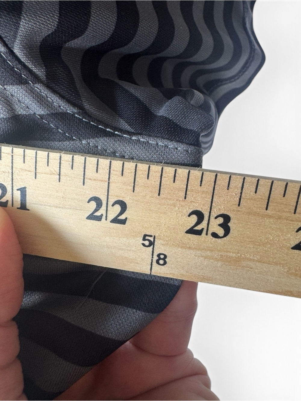 104. Nike Gray and Charcoal Striped Polo Shirt - Picture 4 of 8
